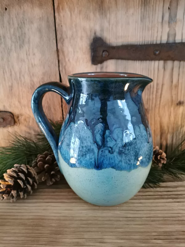 Wasserkrug, Naturton, Preis €35,- bis 45,- je nach Größe